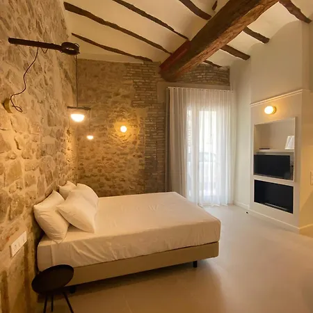 Hotel Tanins Boutique *