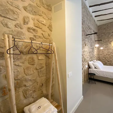 Tanins Boutique Hotel *